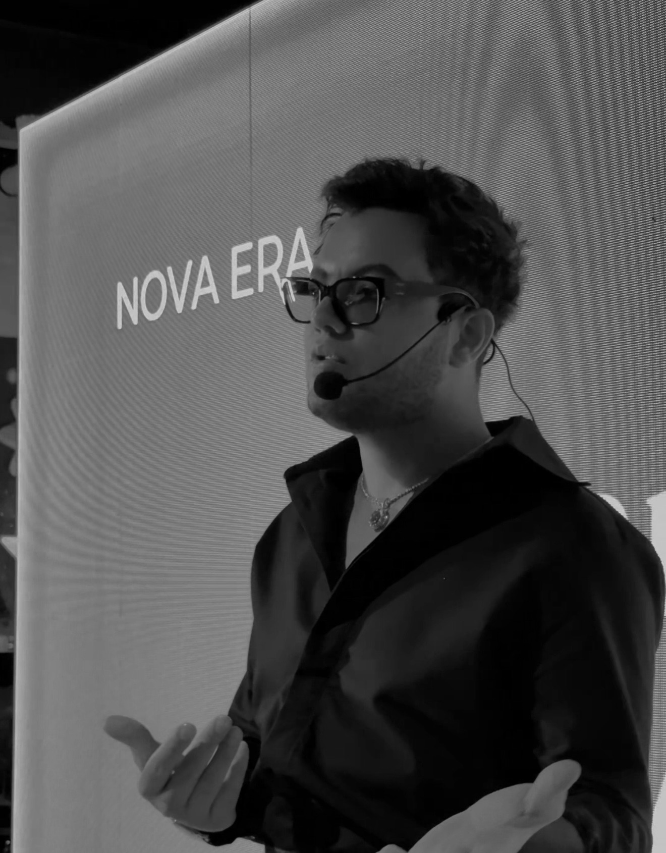 Augusto Freire palestrando no evento Nova Era
